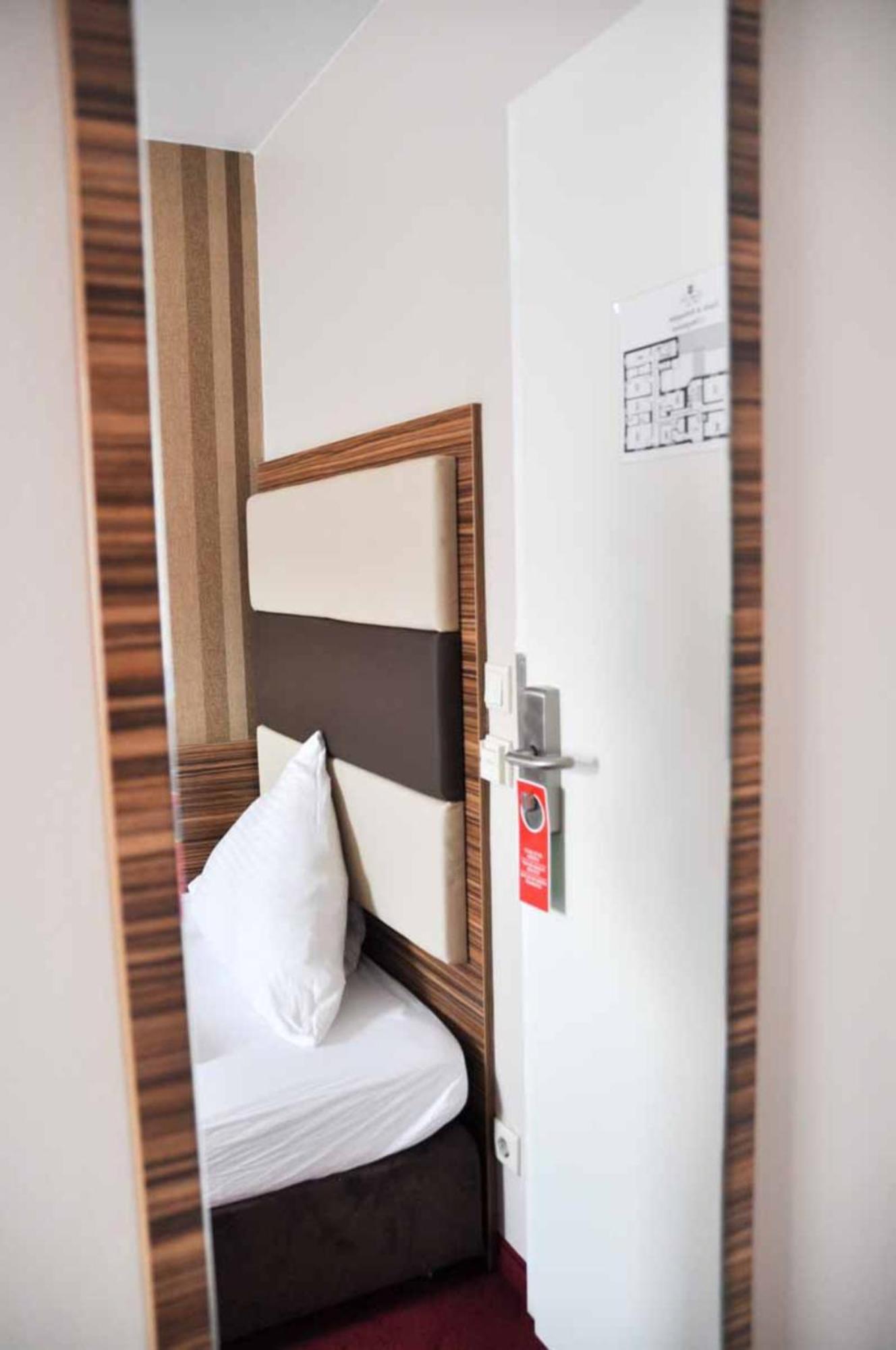 Erde Hotel Ерланген Екстер'єр фото