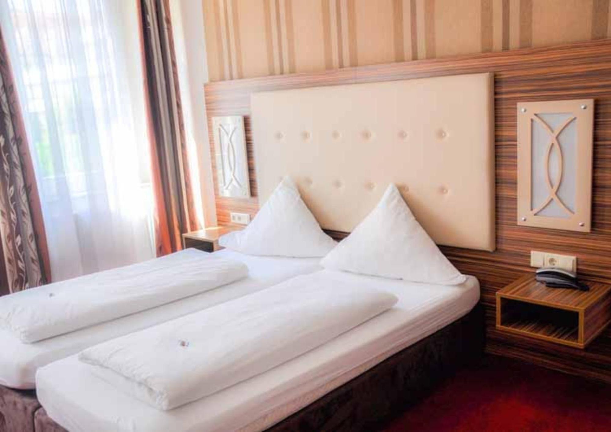 Erde Hotel Ерланген Екстер'єр фото