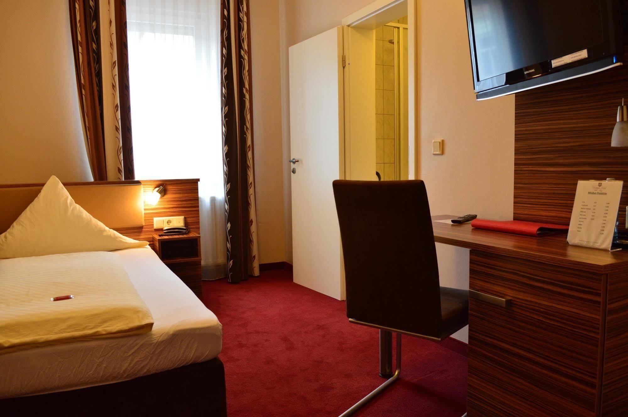 Erde Hotel Ерланген Екстер'єр фото